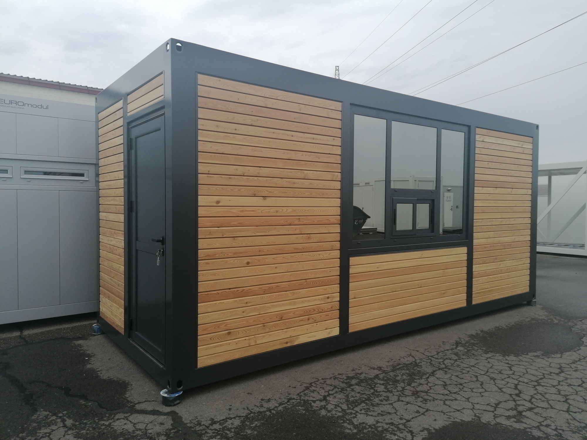 EUROmodul portirnica sa drvenom fasadom1